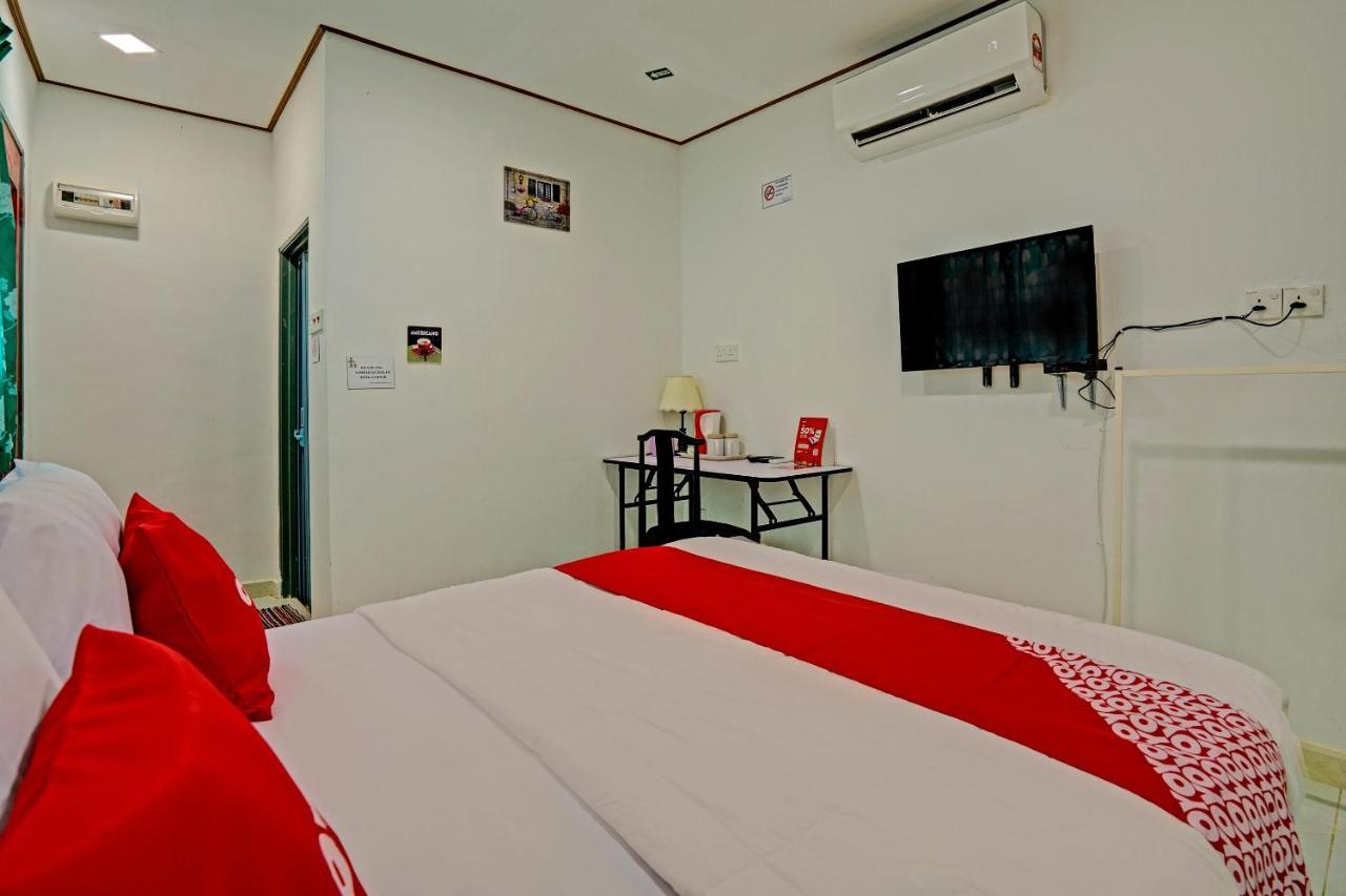 Hotel Capital O 90423 Teratai Chalet Kampong Raja Exteriér fotografie