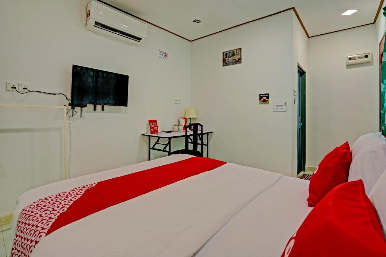 Hotel Capital O 90423 Teratai Chalet Kampong Raja Exteriér fotografie