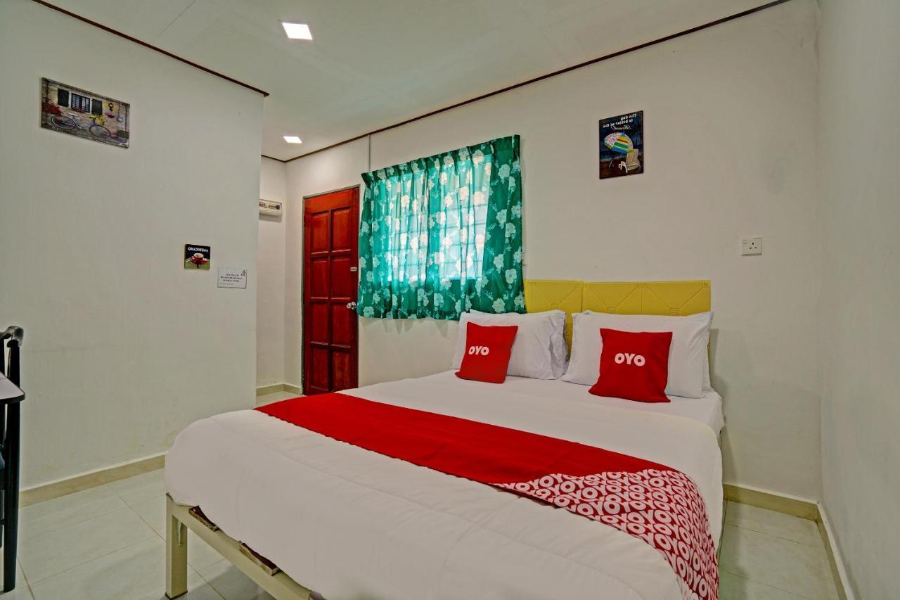 Hotel Capital O 90423 Teratai Chalet Kampong Raja Exteriér fotografie